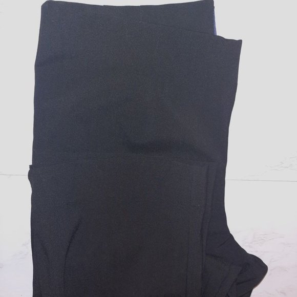 Ladies Black Capri Pants~ Size 6~ Basic Additions - Picture 6 of 9